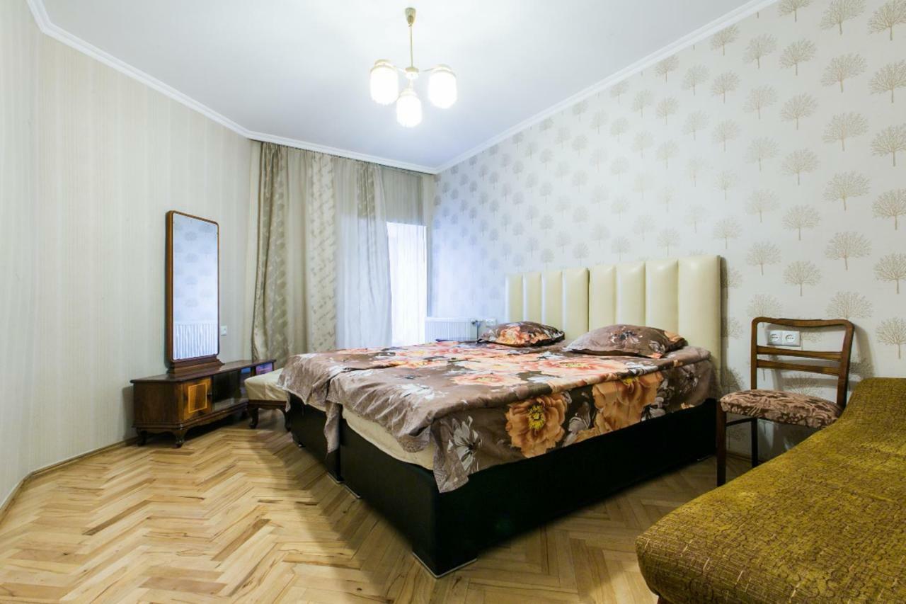 Garry Apartment Тбілісі Екстер'єр фото