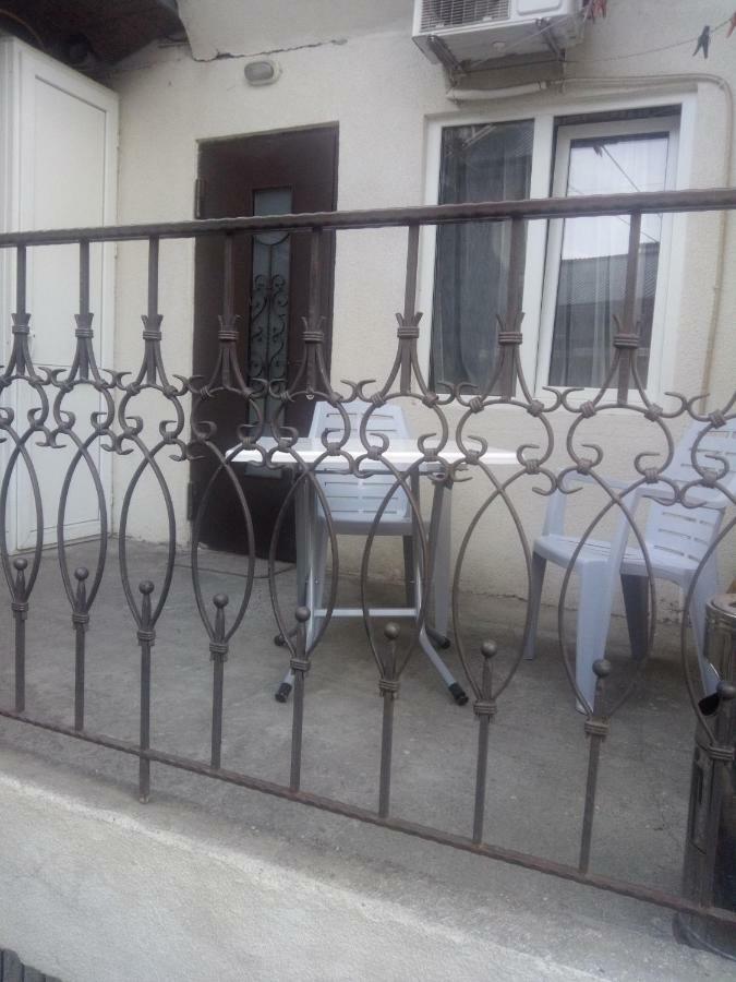 Garry Apartment Тбілісі Екстер'єр фото